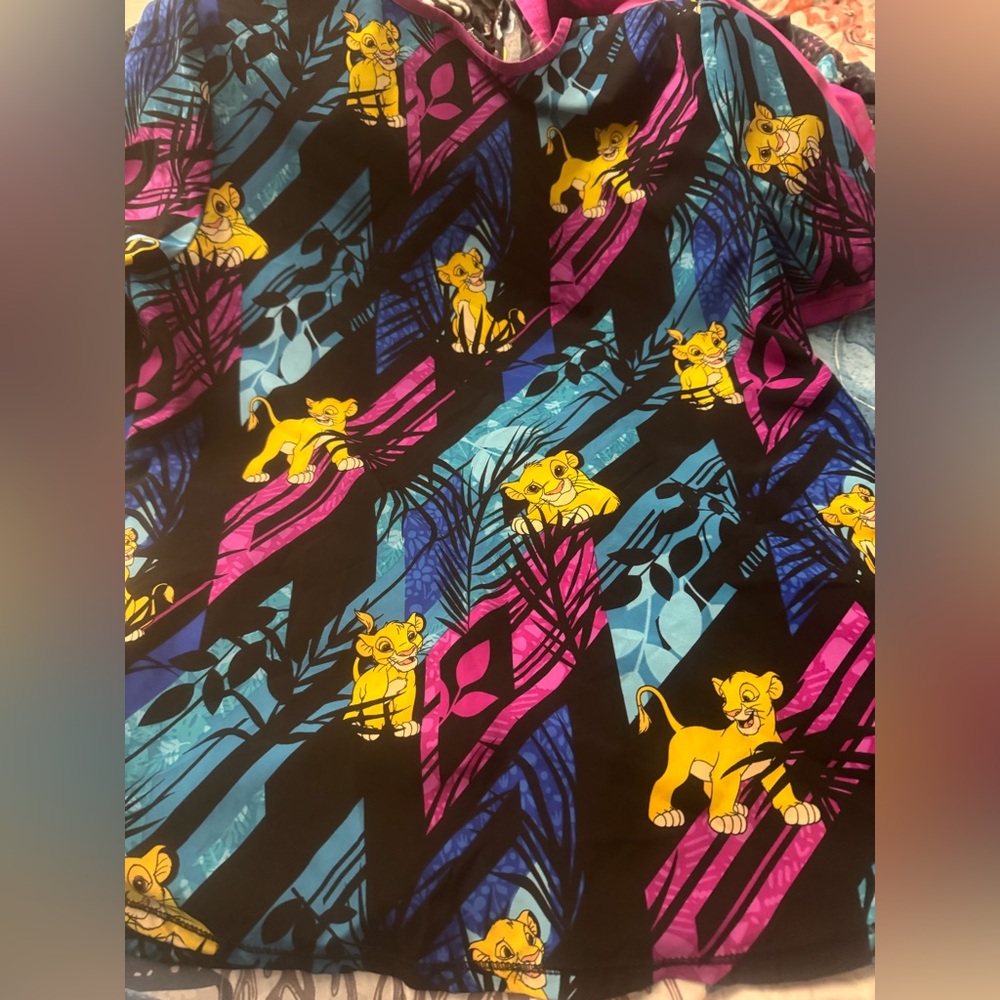 Scrub top
